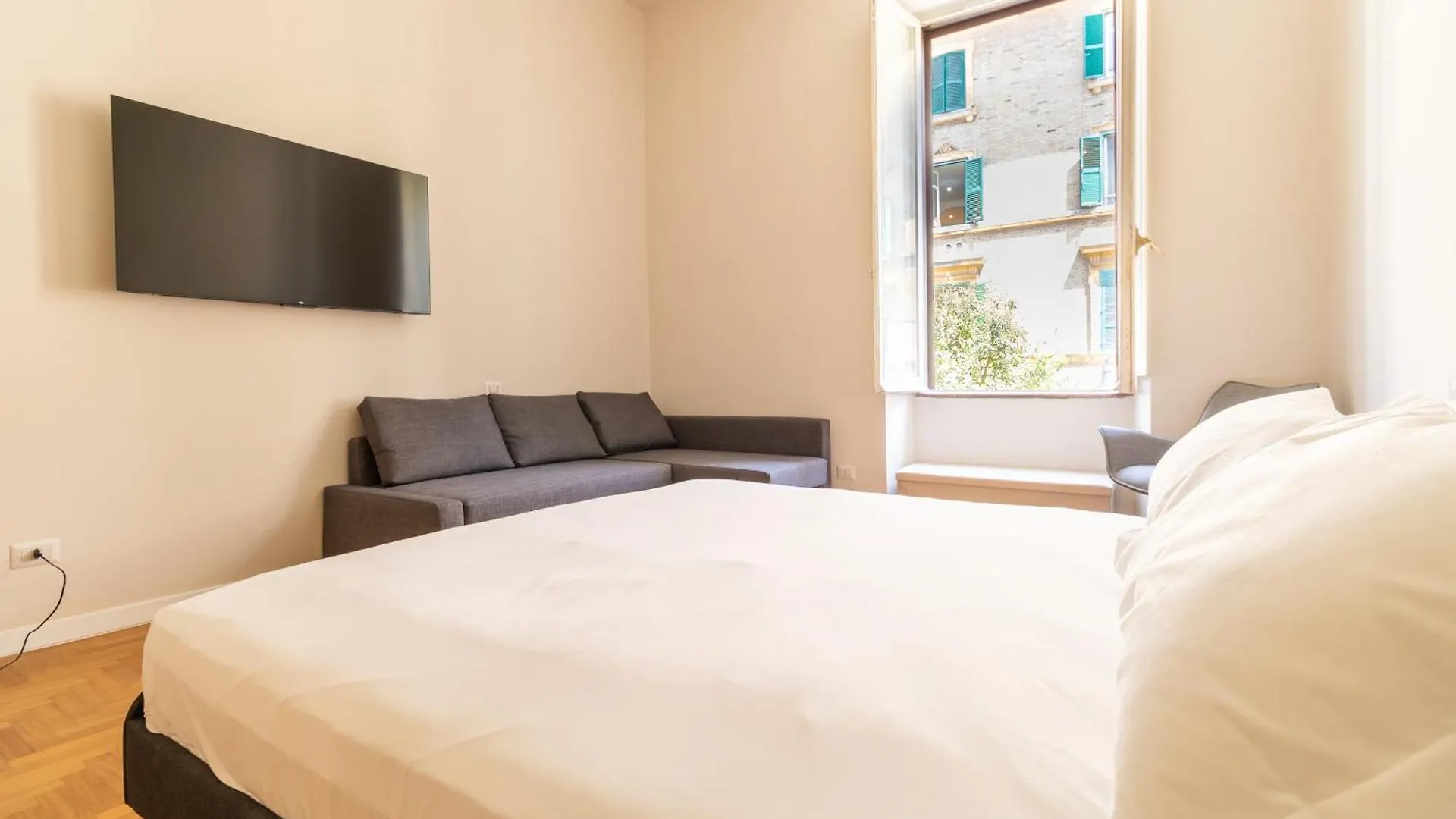 Cunabu Emilio Rom Hotell