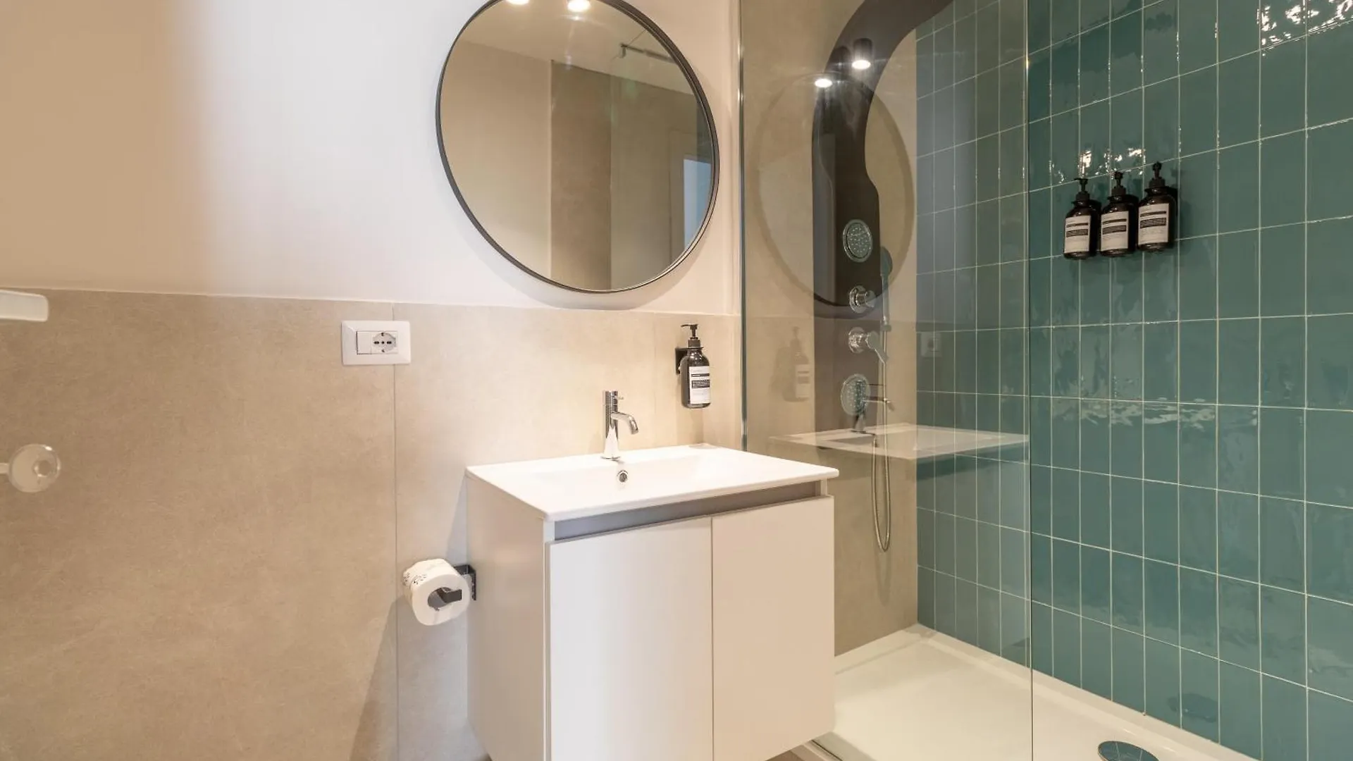 Cunabu Emilio Rome Hotel