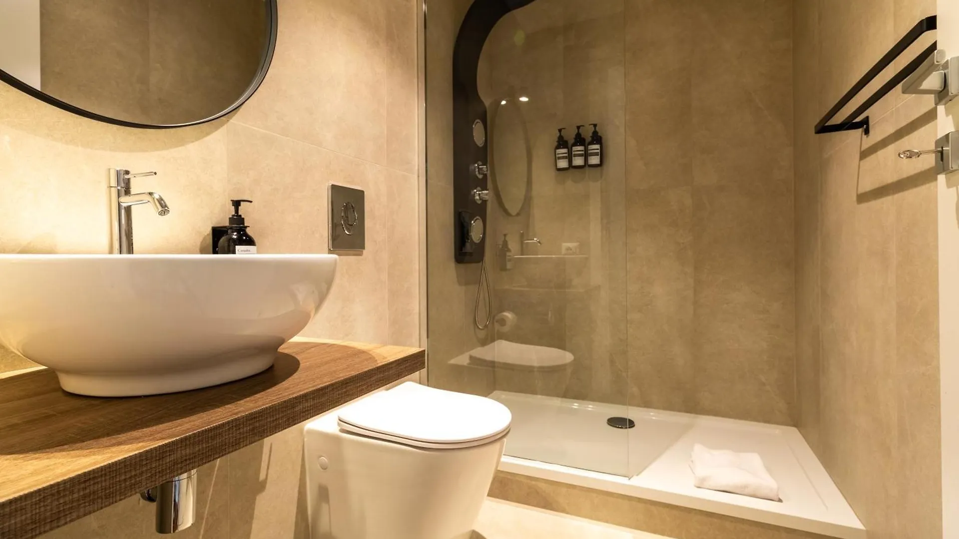Hotell Cunabu Emilio Rom