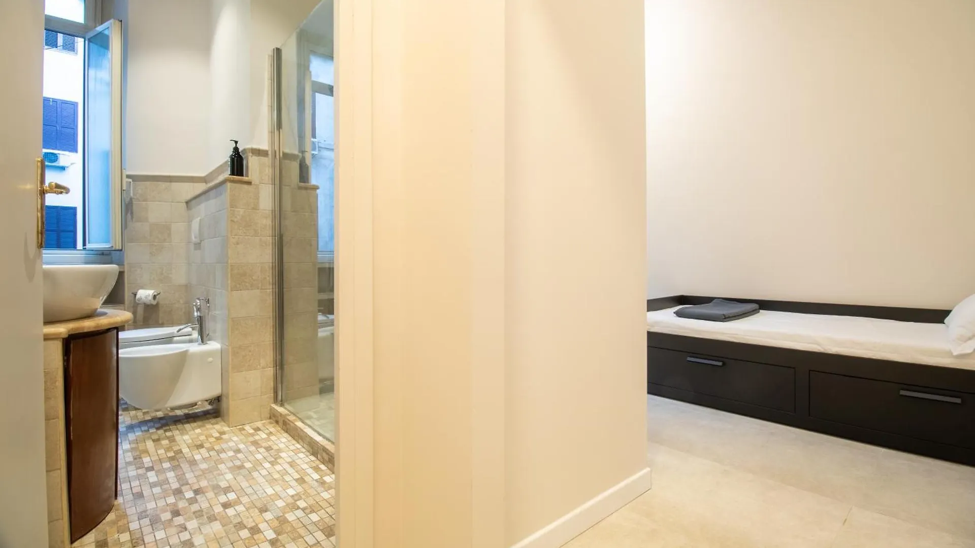 Cunabu Emilio Rom Hotell