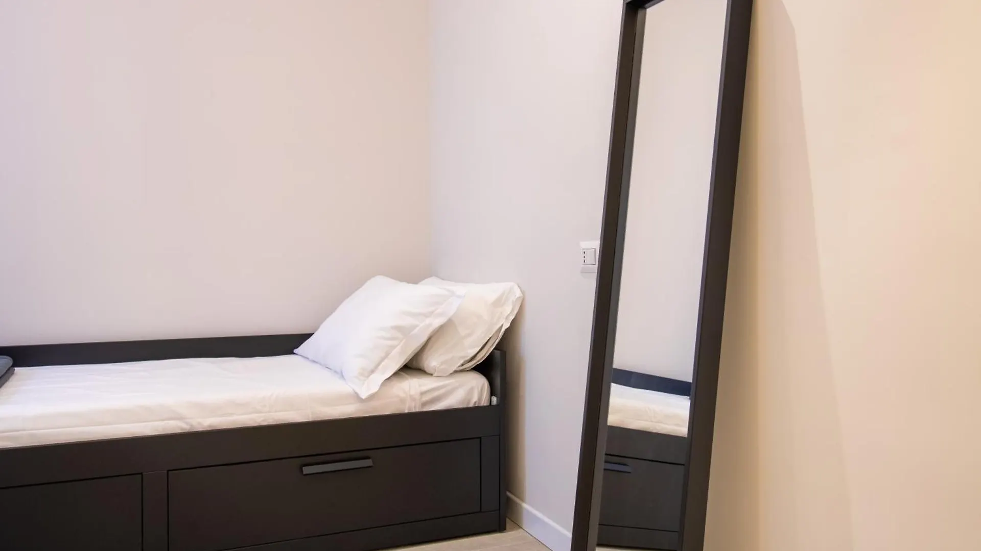 Cunabu Emilio Rom Hotell