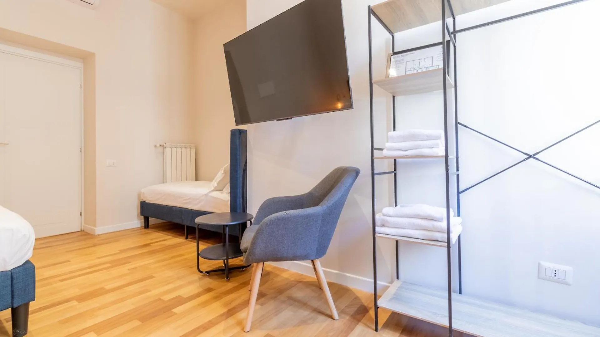 Cunabu Emilio Rome 4*,  Italy