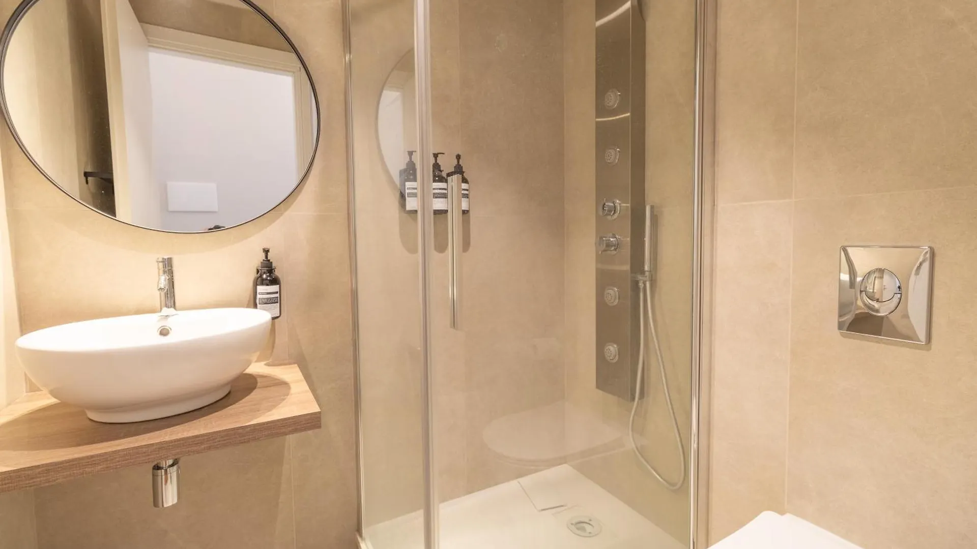 **** Hotel Cunabu Emilio Roma Italia
